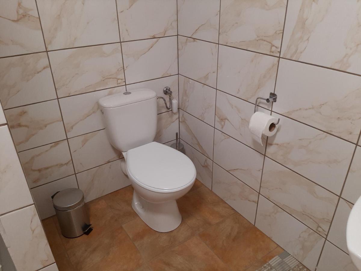 Der Kleine Bauernhof Keine Arbeiter Zadnych Pracownikow Lägenhet Lubiatow  Exteriör bild