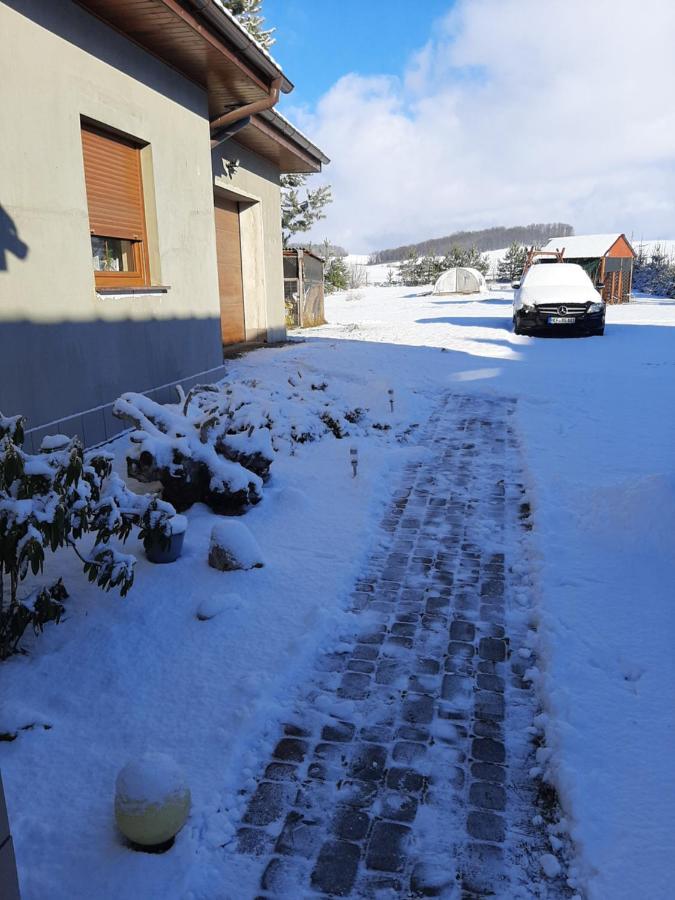 Der Kleine Bauernhof Keine Arbeiter Zadnych Pracownikow Lägenhet Lubiatow  Exteriör bild