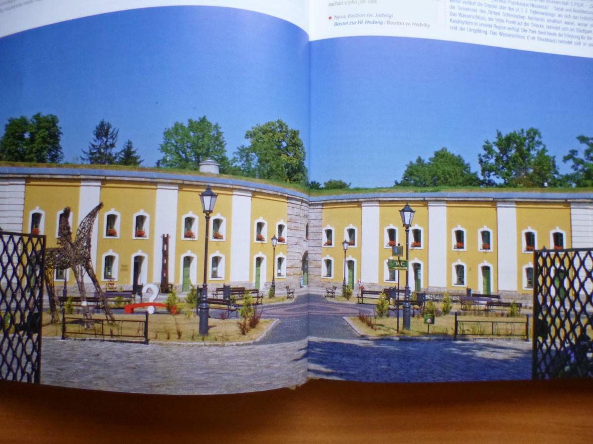 Der Kleine Bauernhof Keine Arbeiter Zadnych Pracownikow Lägenhet Lubiatow  Exteriör bild